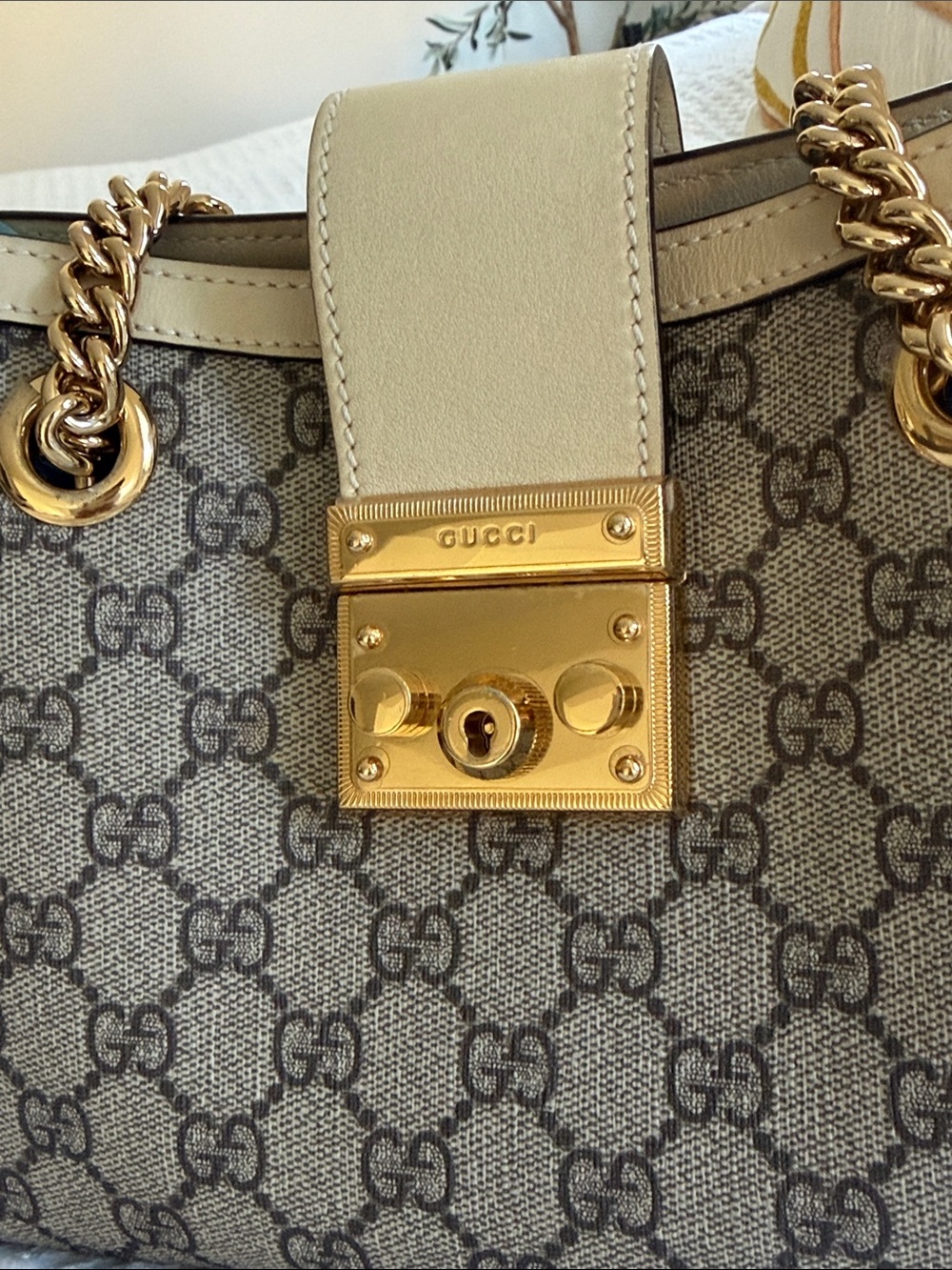 Authentic Gucci GG Supreme Padlock Shoulder Bag - Picture 3 of 14